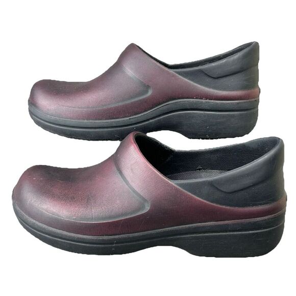 CROCS Clogs Shoes Women's Sz 8 Black & Burgundy Neria Pro II Dual Distressed - Picture 4 of 13